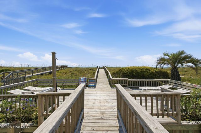 1202 Carolina Beach Avenue N Apt 3, Carolina Beach, NC 28428