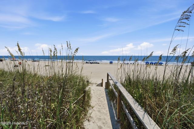 1202 Carolina Beach Avenue N Apt 3, Carolina Beach, NC 28428