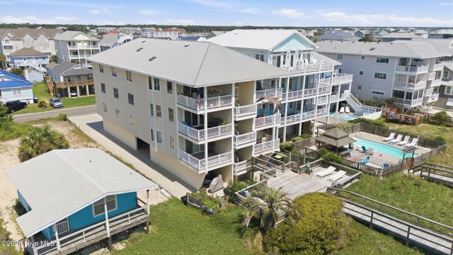 1202 Carolina Beach Avenue N Apt 3, Carolina Beach, NC 28428