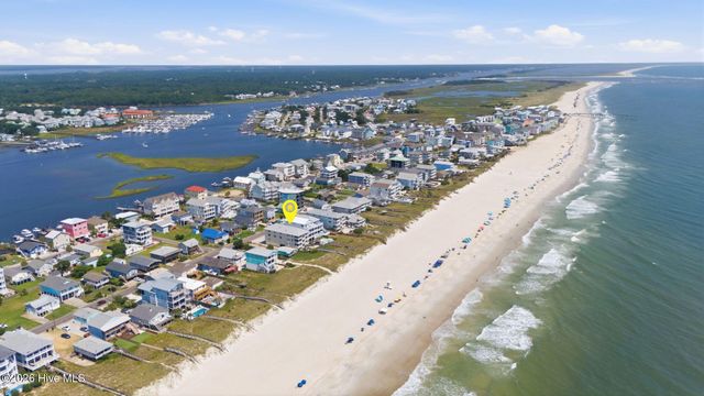 1202 Carolina Beach Avenue N Apt 3, Carolina Beach, NC 28428