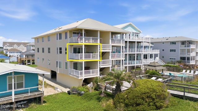 1202 Carolina Beach Avenue N Apt 3, Carolina Beach, NC 28428
