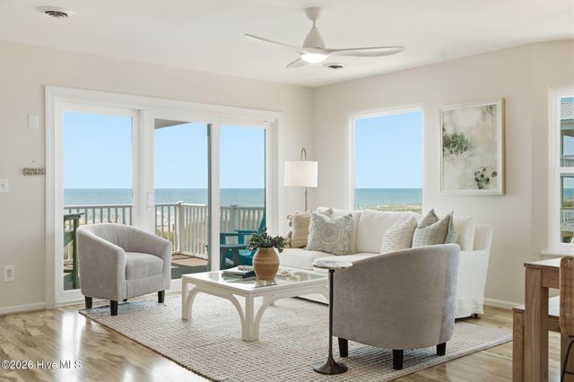 1202 Carolina Beach Avenue N Apt 3, Carolina Beach, NC 28428