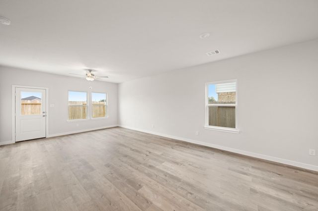 306 Bennett Street, Angleton, TX 77515