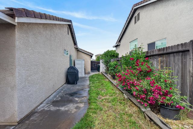 9178 Sebastiani Way, Sacramento, CA 95829