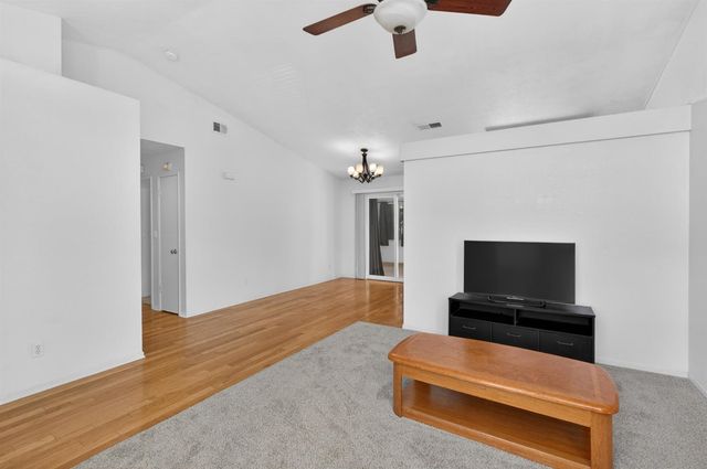 9178 Sebastiani Way, Sacramento, CA 95829