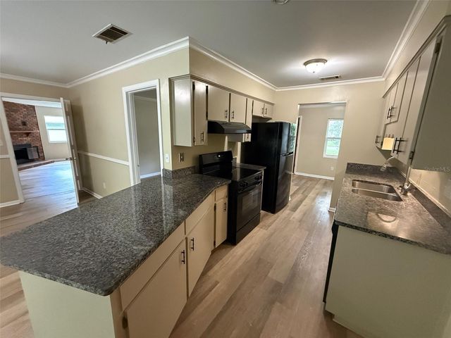 3537 NW 49 AVENUE, Gainesville, FL 32606