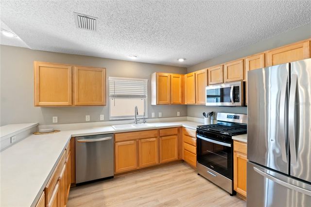 1666 SUMMERCHASE LOOP, The Villages, FL 32162