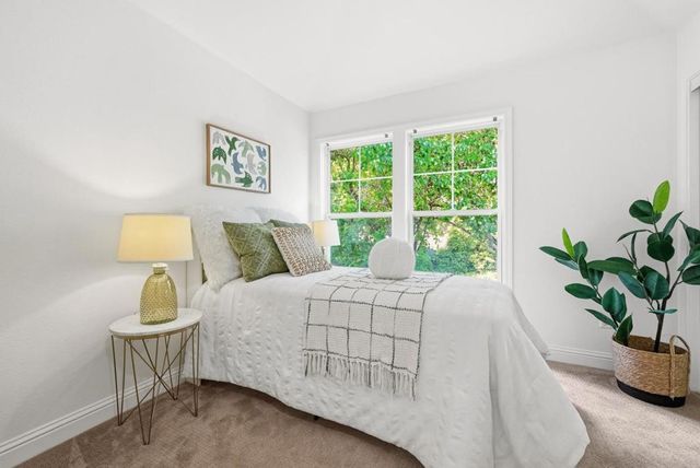 707 Valparaiso Avenue, Menlo Park, CA 94025