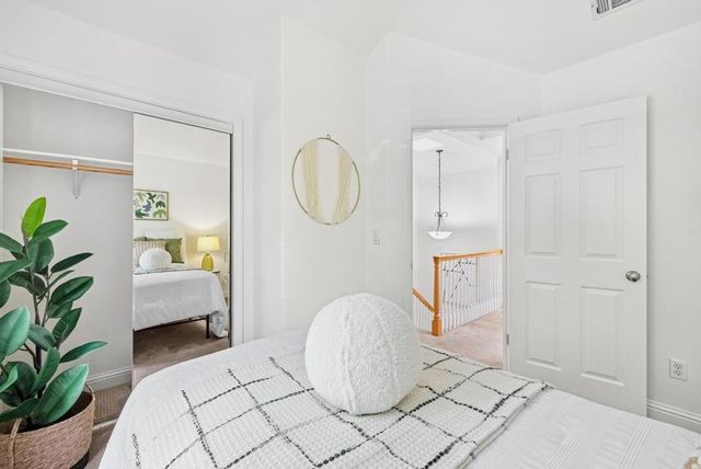 707 Valparaiso Avenue, Menlo Park, CA 94025