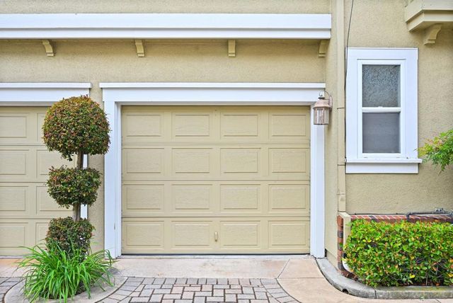 707 Valparaiso Avenue, Menlo Park, CA 94025