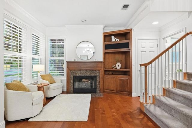 707 Valparaiso Avenue, Menlo Park, CA 94025