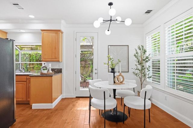 707 Valparaiso Avenue, Menlo Park, CA 94025