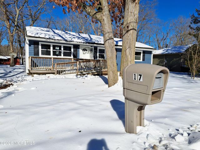 17 Clark Drive, Howell, NJ 07731