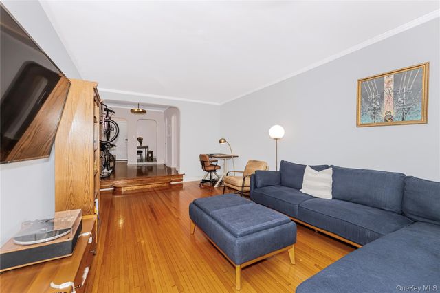 306 E Mosholu Parkway S 1D, Bronx, NY 10458