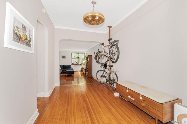 306 E Mosholu Parkway S 1D, Bronx, NY 10458