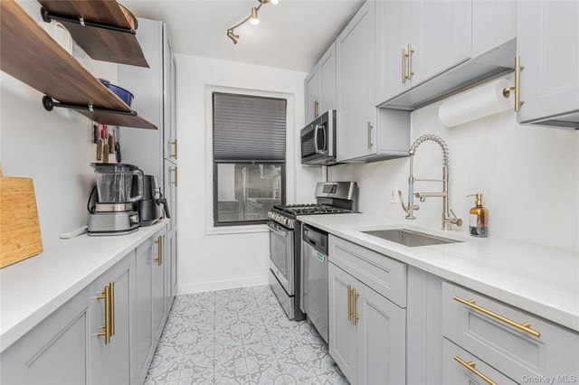 306 E Mosholu Parkway S 1D, Bronx, NY 10458