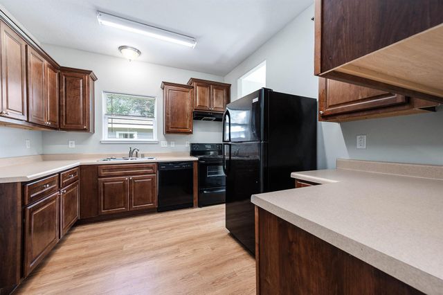 1530 1st Avenue N, Texas City, TX 77590