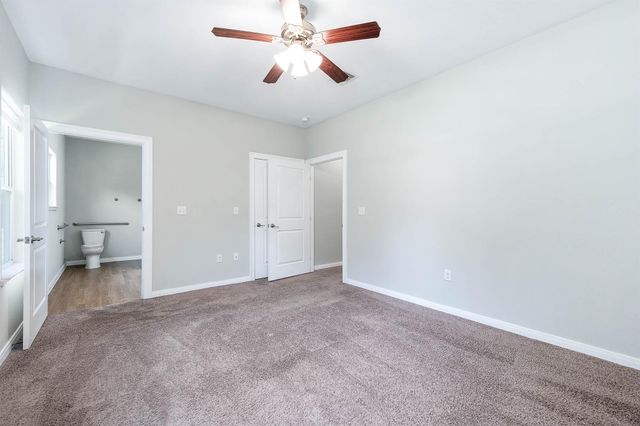 1530 1st Avenue N, Texas City, TX 77590