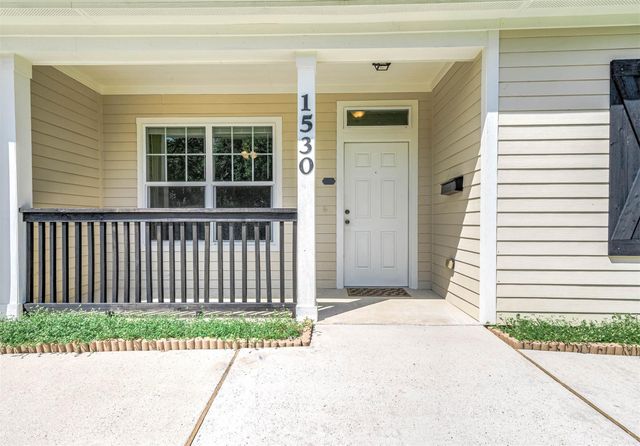 1530 1st Avenue N, Texas City, TX 77590