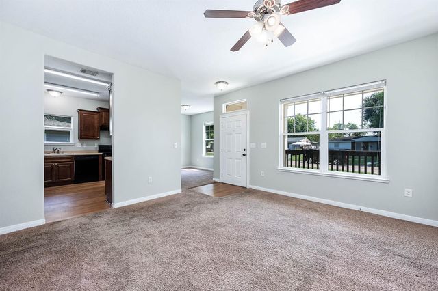 1530 1st Avenue N, Texas City, TX 77590