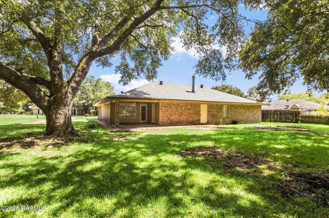 403 N Michot Road, Lafayette, LA 70508