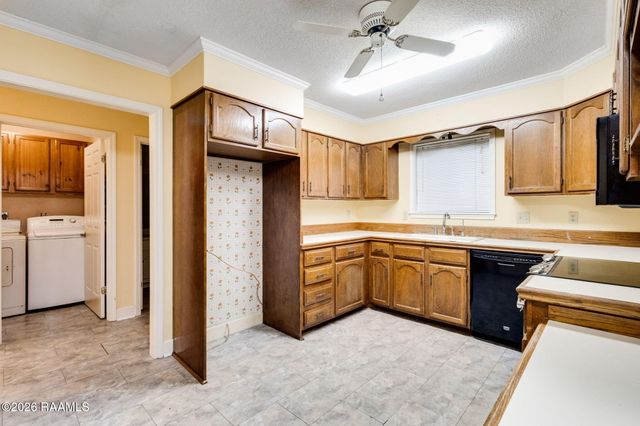 403 N Michot Road, Lafayette, LA 70508