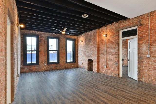 370 S Washington Avenue, Columbus, OH 43215