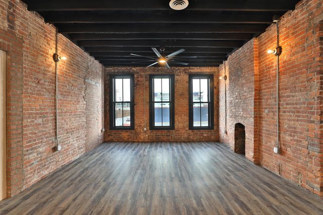 370 S Washington Avenue, Columbus, OH 43215