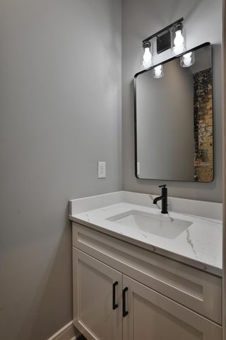 370 S Washington Avenue, Columbus, OH 43215