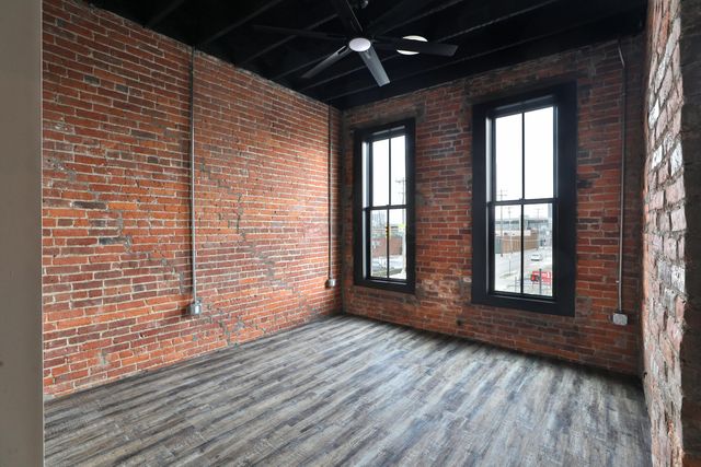 370 S Washington Avenue, Columbus, OH 43215