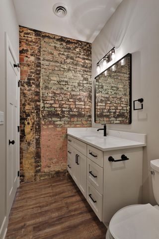 370 S Washington Avenue, Columbus, OH 43215