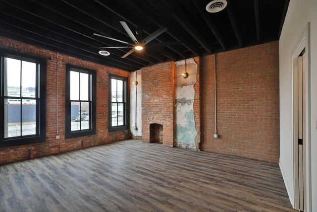 370 S Washington Avenue, Columbus, OH 43215