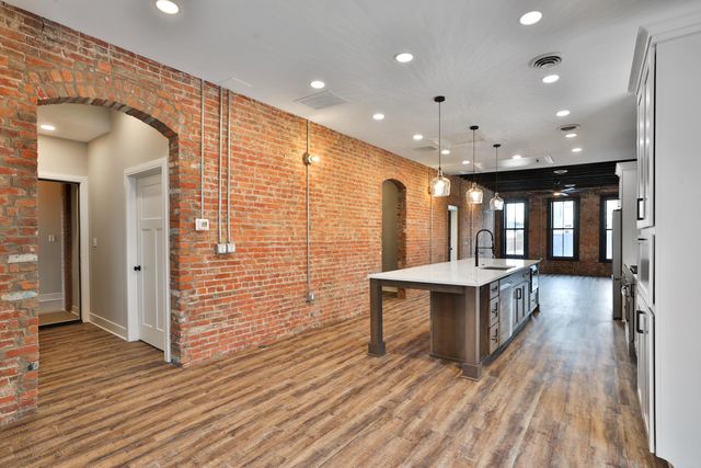 370 S Washington Avenue, Columbus, OH 43215