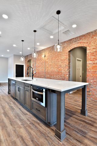 370 S Washington Avenue, Columbus, OH 43215