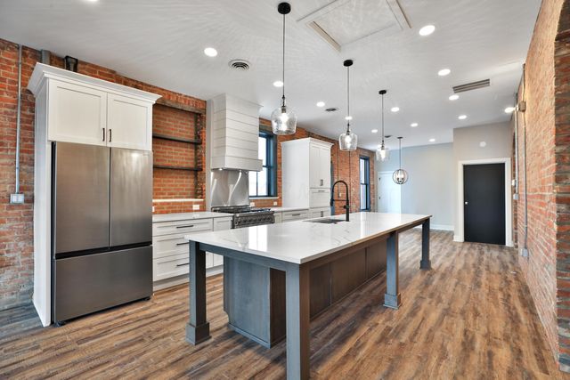 370 S Washington Avenue, Columbus, OH 43215