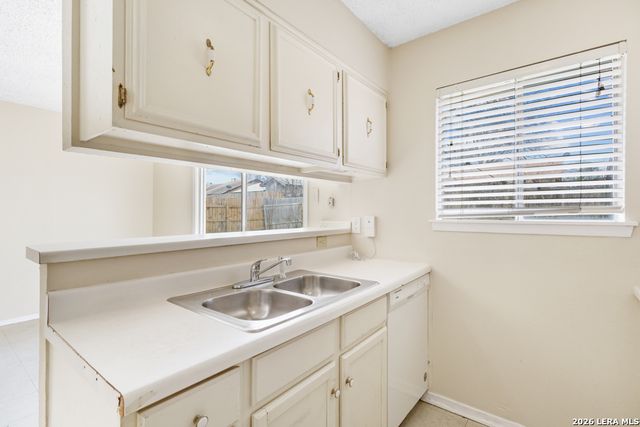 4718 Casa Oro St, San Antonio, TX 78233