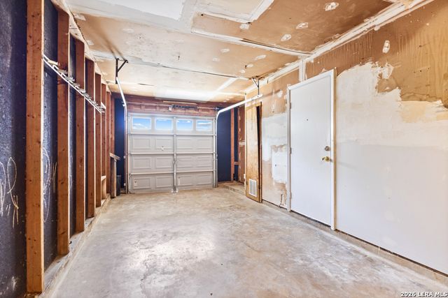 4718 Casa Oro St, San Antonio, TX 78233