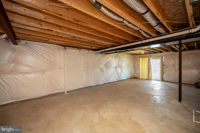 34889 MANSOURS DR, Locust Grove, VA 22508