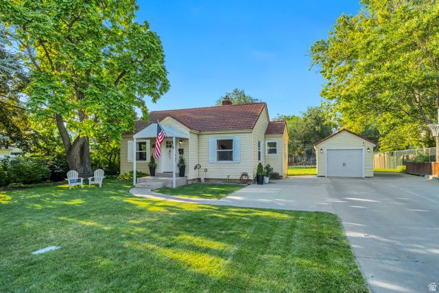 2333 E LAKEVIEW DR, Salt Lake City, UT 84109