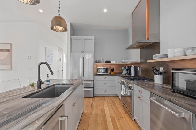 4177 S Rhett Avenue, North Charleston, SC 29405