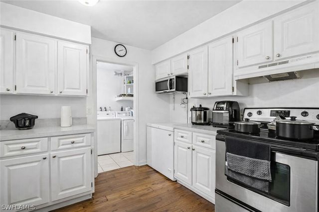 852 Ashland ST E, Lehigh Acres, FL 33974