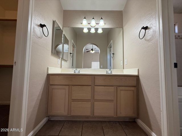 1770 S SADDLE Street, Gilbert, AZ 85233