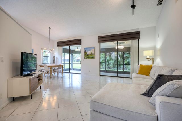 7520 Lexington Club Boulevard A, Delray Beach, FL 33446