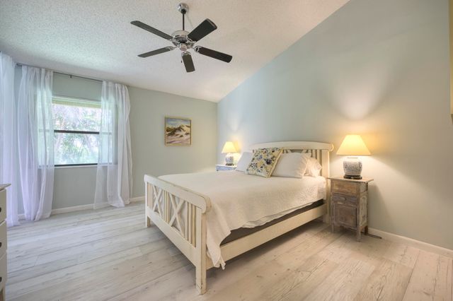 7520 Lexington Club Boulevard A, Delray Beach, FL 33446