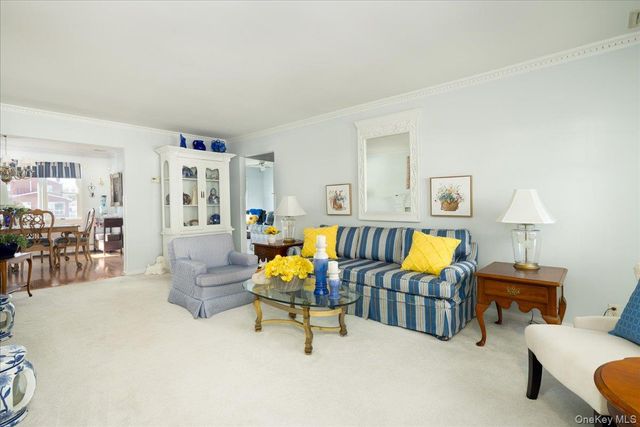 34 Jackson Place, Massapequa, NY 11758