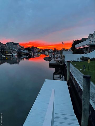 34 Jackson Place, Massapequa, NY 11758