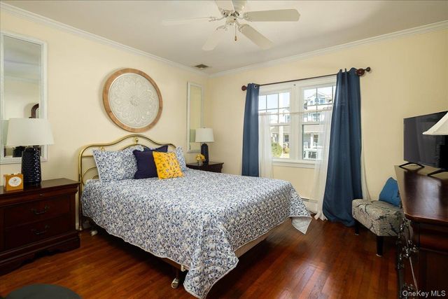 34 Jackson Place, Massapequa, NY 11758