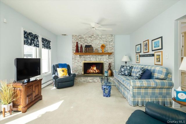 34 Jackson Place, Massapequa, NY 11758