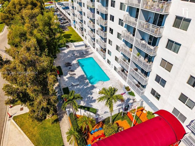 1251 NE 108th St 108, Miami, FL 33161