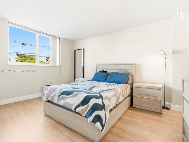 1251 NE 108th St 108, Miami, FL 33161